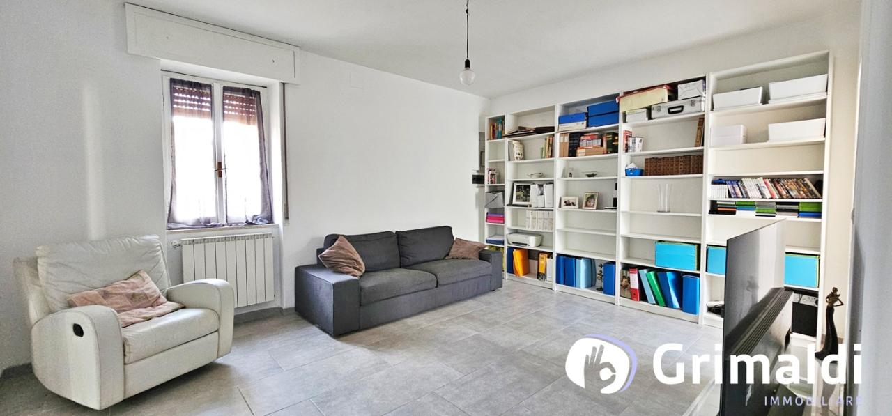 casa indipendente in vendita a Vernate in zona Moncucco