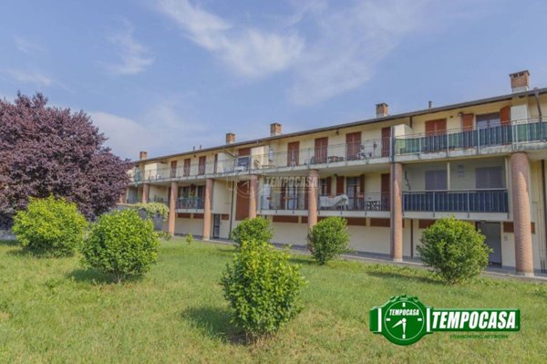 appartamento in vendita a Vernate