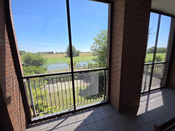 appartamento in vendita a Vernate