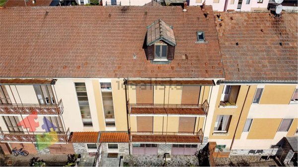 appartamento in vendita a Vernate in zona Moncucco