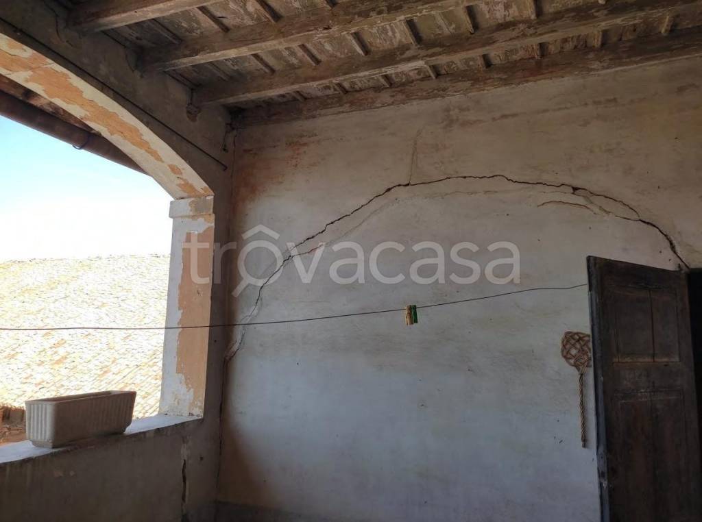 appartamento in vendita a Vernate in zona Moncucco