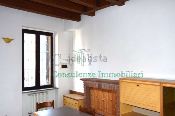 appartamento in vendita a Vernate in zona Moncucco