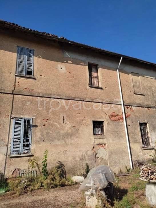 appartamento in vendita a Vernate in zona Moncucco