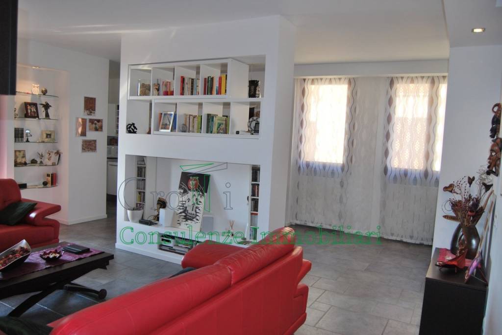 appartamento in vendita a Vernate