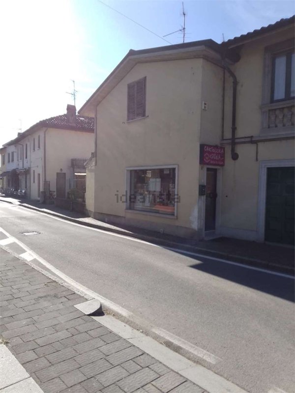 appartamento in vendita a Vernate