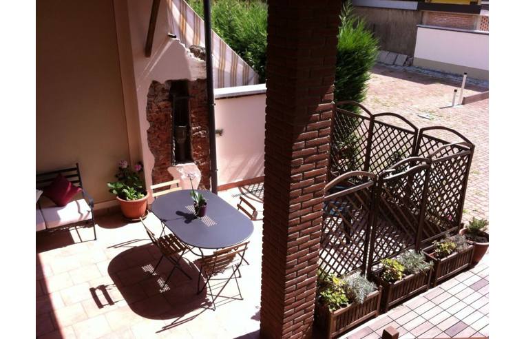 casa indipendente in vendita a Vernate