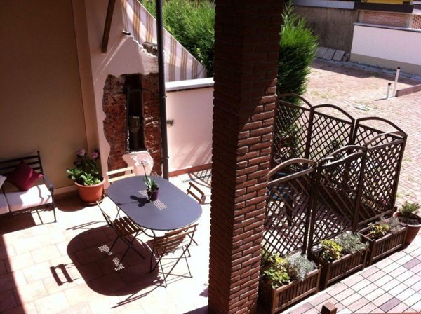 casa indipendente in vendita a Vernate