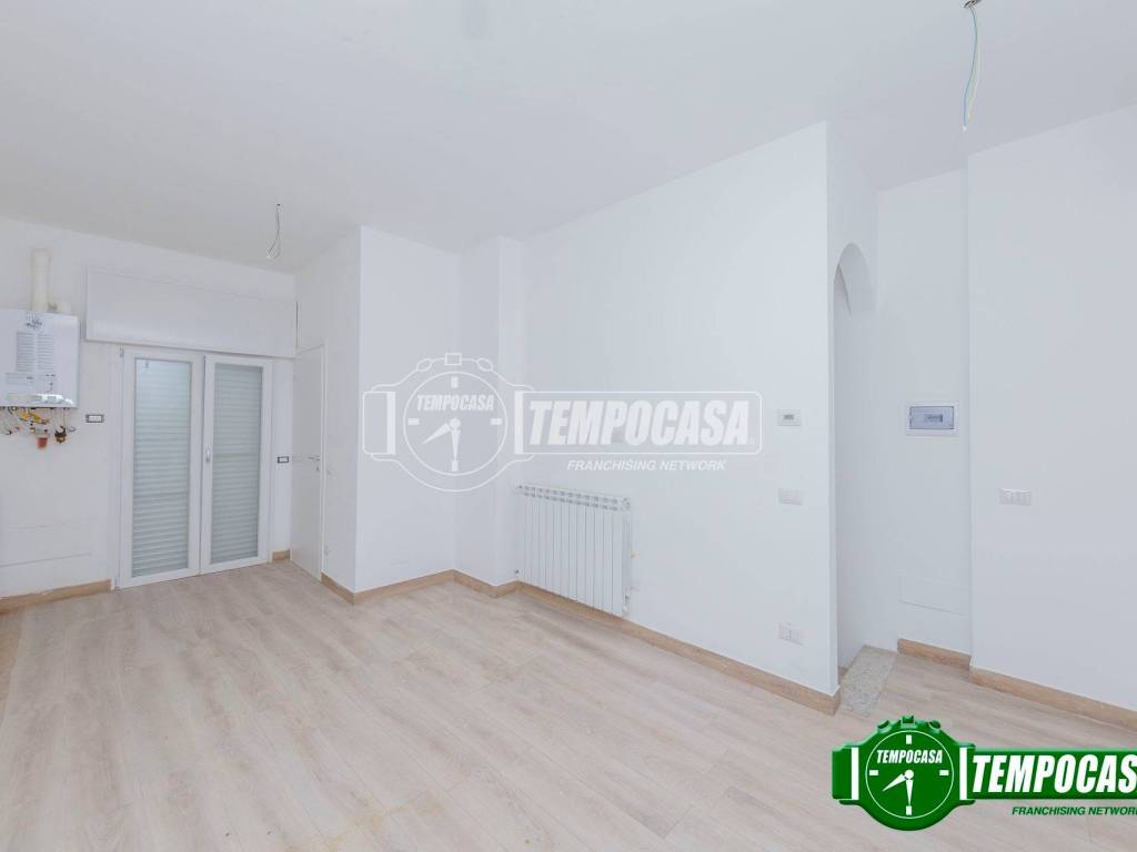 casa indipendente in vendita a Vernate