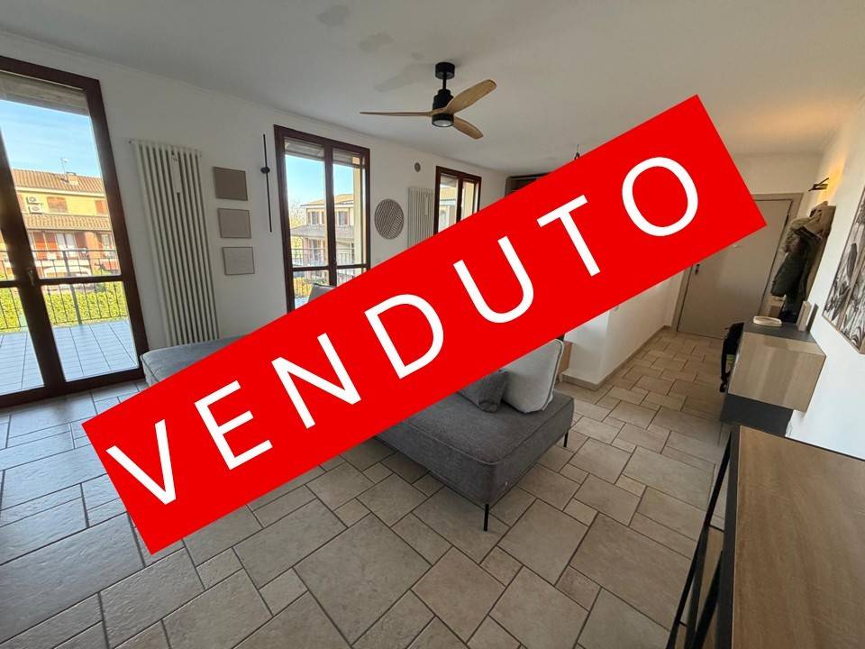 appartamento in vendita a Vernate