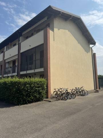 appartamento in vendita a Vernate