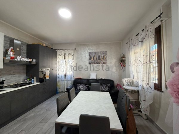 appartamento in vendita a Vernate in zona Moncucco