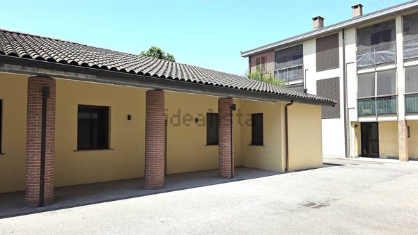 appartamento in vendita a Vernate