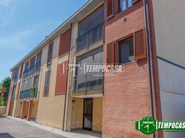 appartamento in vendita a Vernate
