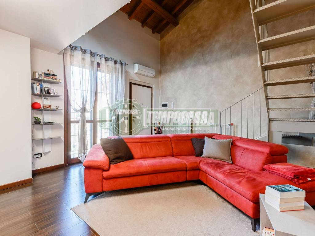 appartamento in vendita a Vignate in zona San Pedrino