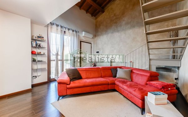 appartamento in vendita a Vignate in zona San Pedrino