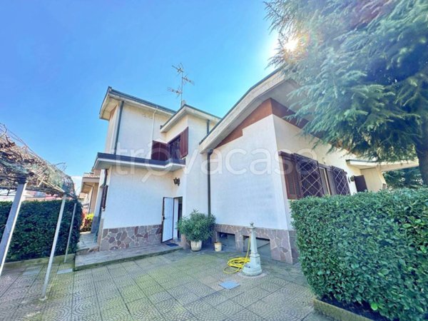 casa indipendente in vendita a Vignate