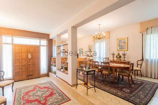 casa indipendente in vendita a Vignate