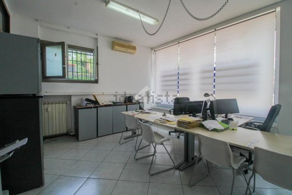 ufficio in vendita a Vignate