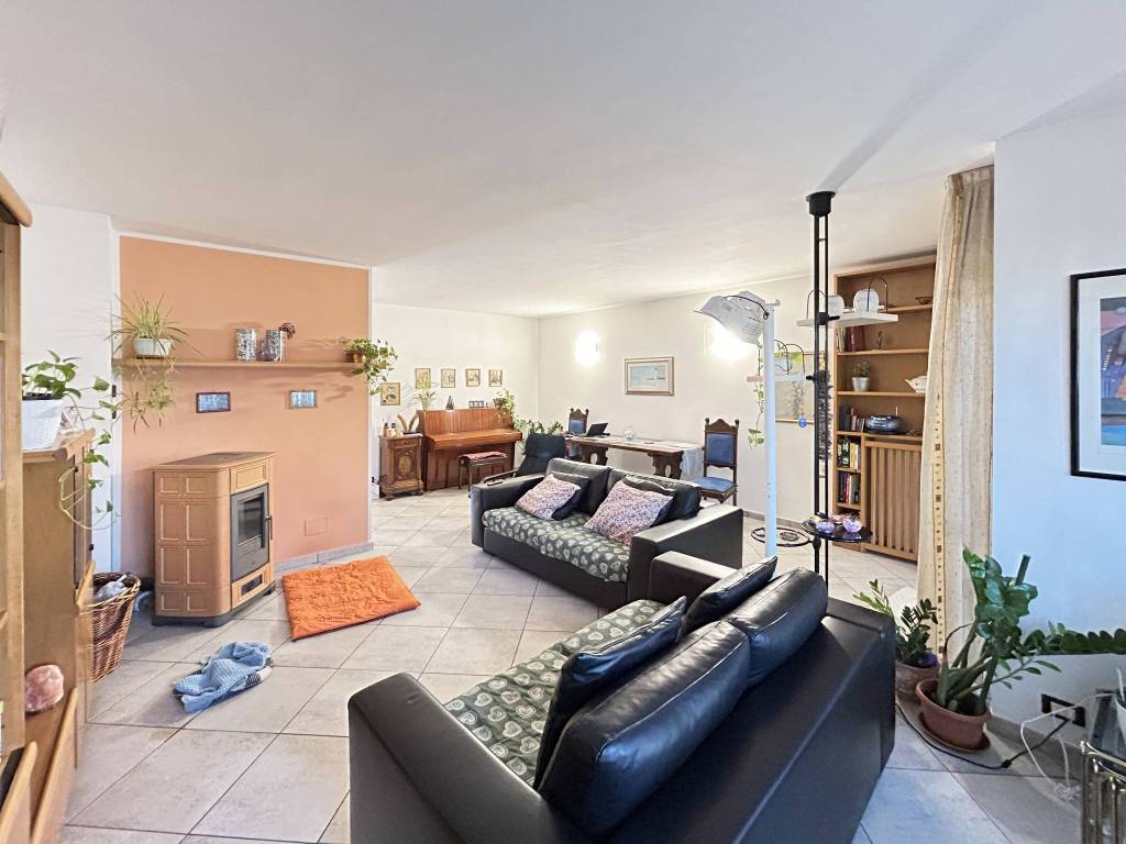 casa indipendente in vendita a Vignate