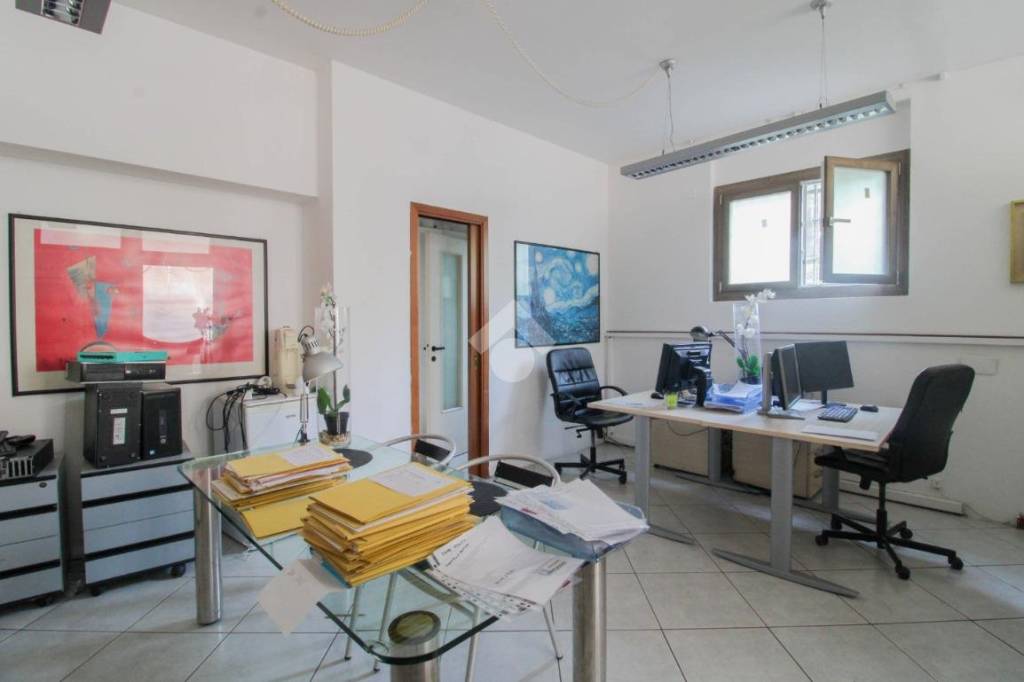 ufficio in vendita a Vignate
