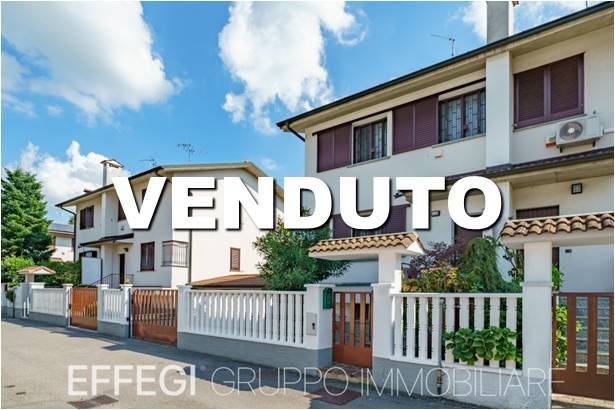 casa indipendente in vendita a Vignate