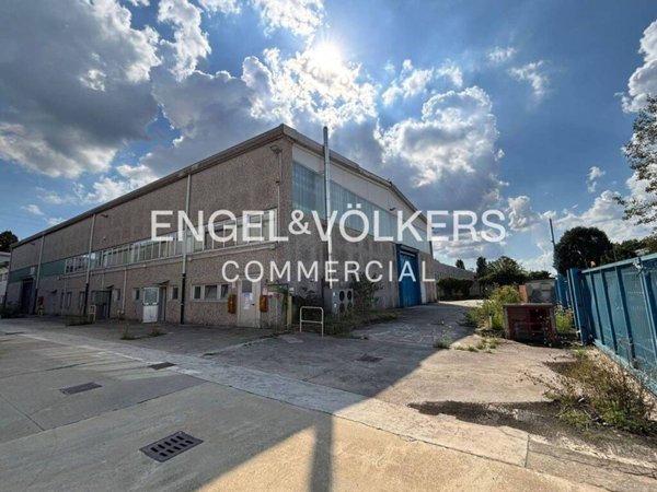 locale commerciale in vendita a Vignate