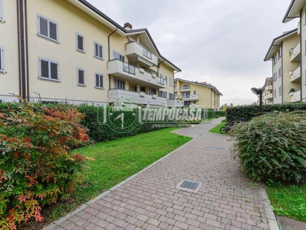 appartamento in vendita a Vignate in zona San Pedrino