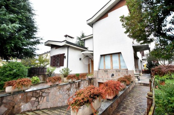 casa indipendente in vendita a Vignate