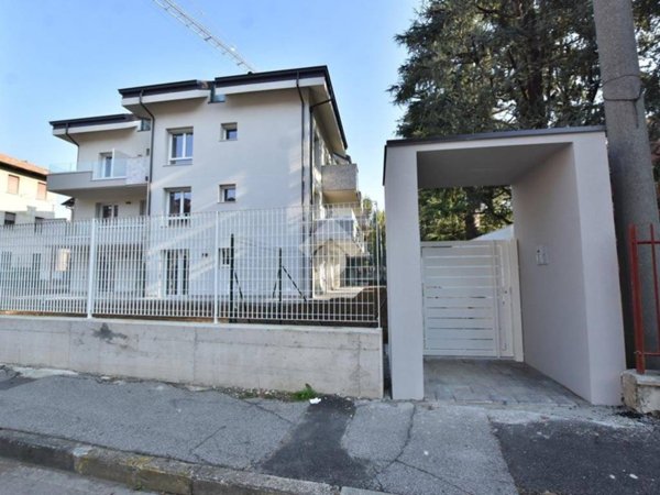 appartamento in vendita a Vignate