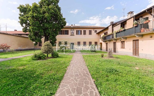 appartamento in vendita a Vignate in zona San Pedrino