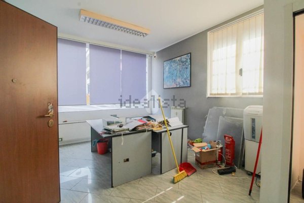 ufficio in vendita a Vignate