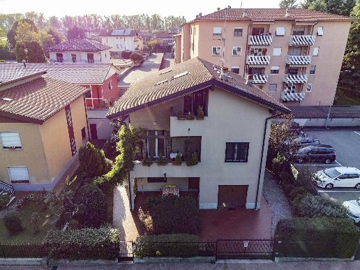 casa indipendente in vendita a Vignate