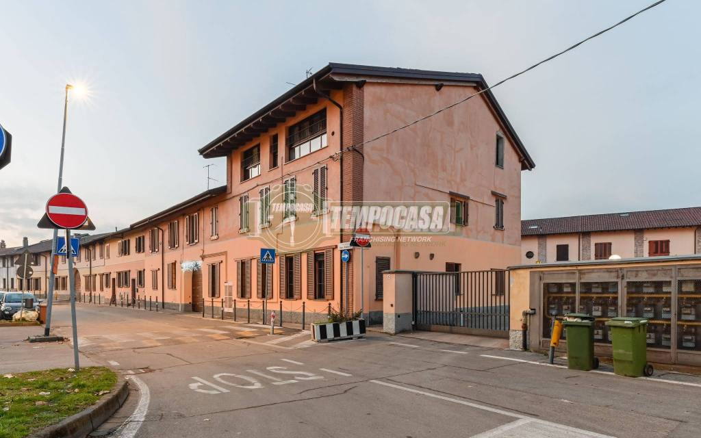 appartamento in vendita a Vignate in zona San Pedrino