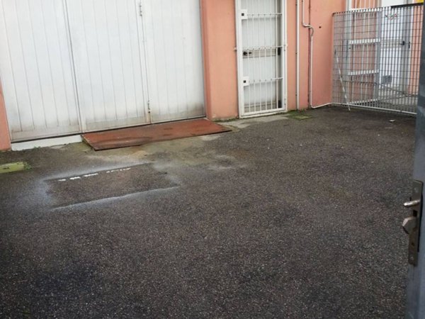 locale commerciale in vendita a Vignate