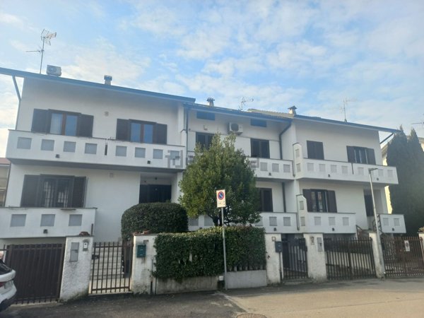 casa indipendente in vendita a Vignate