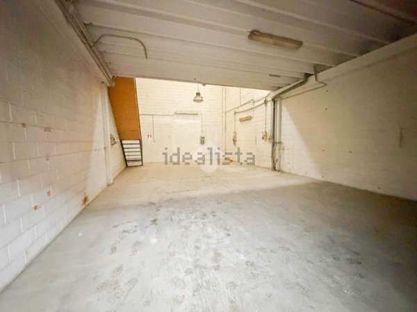 capannone in vendita a Vignate