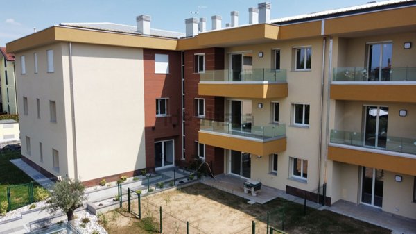 appartamento in vendita a Vignate in zona San Pedrino