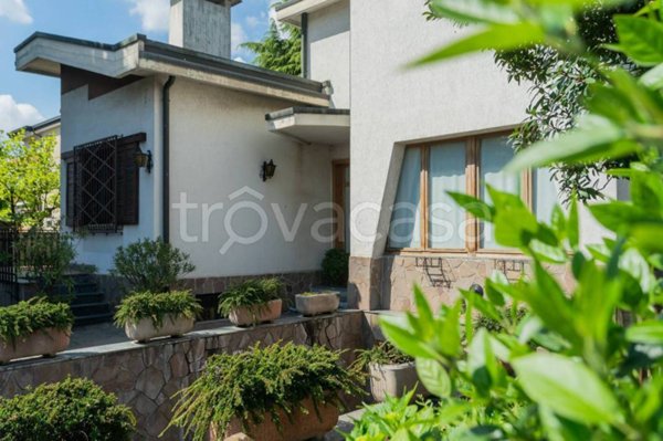casa indipendente in vendita a Vignate