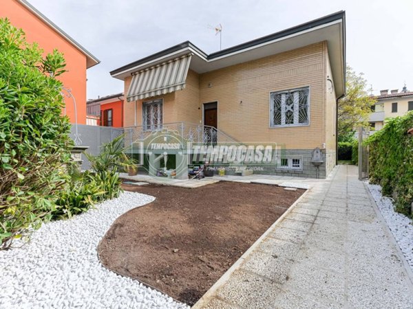 casa indipendente in vendita a Vignate