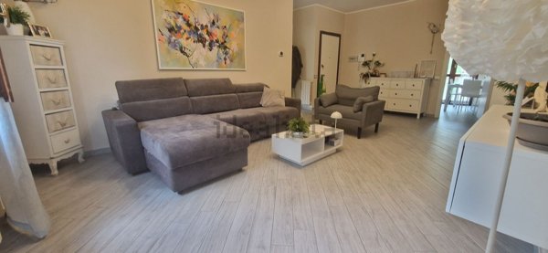 appartamento in vendita a Vignate in zona San Pedrino