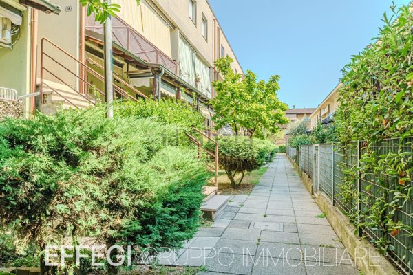 appartamento in vendita a Vignate in zona San Pedrino