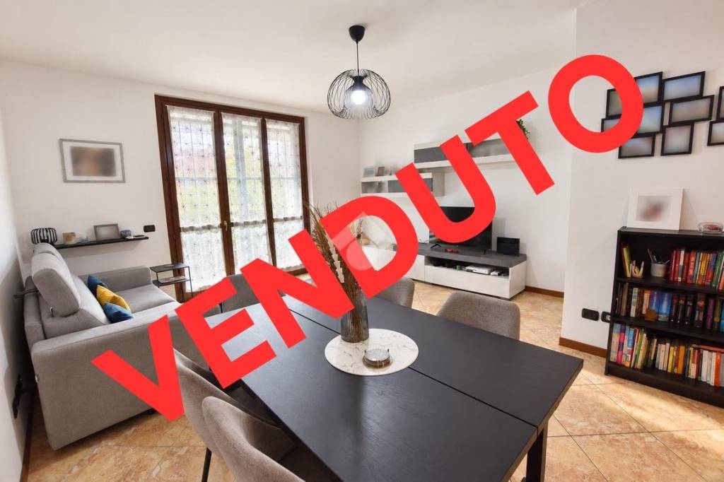 appartamento in vendita a Vignate in zona San Pedrino