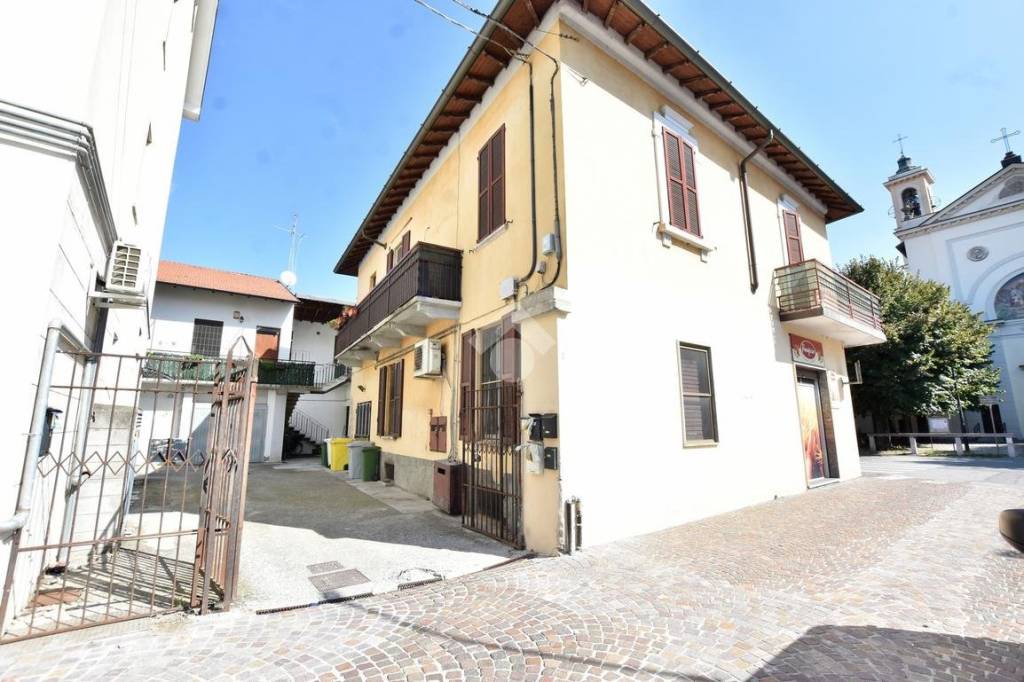 appartamento in vendita a Vignate in zona San Pedrino