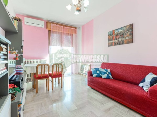 appartamento in vendita a Vignate in zona San Pedrino