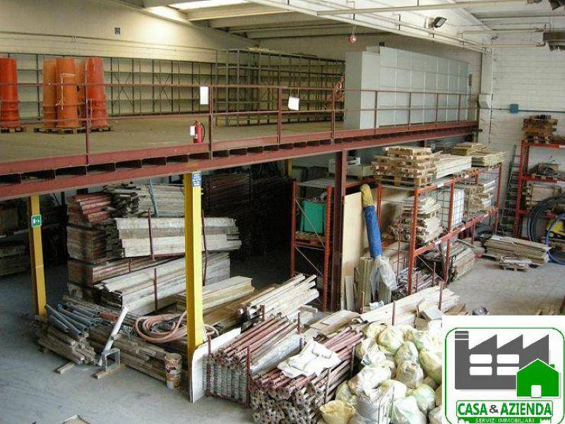 locale commerciale in vendita a Vimodrone