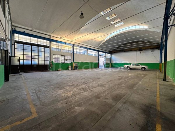 locale commerciale in vendita a Vimodrone