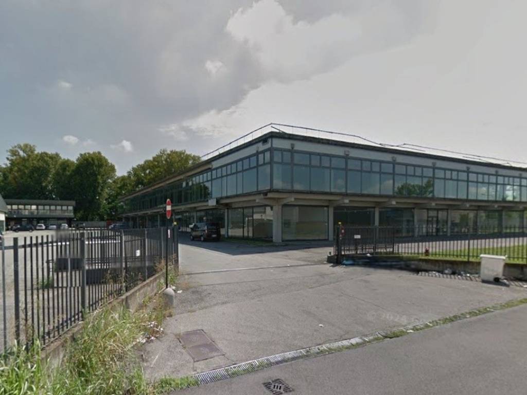 locale commerciale in vendita a Vimodrone