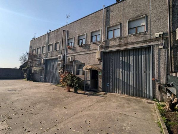 locale commerciale in vendita a Vimodrone