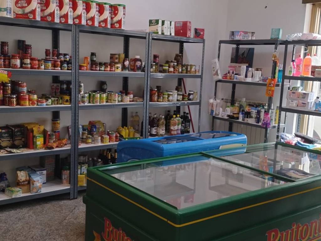 negozio in vendita a Vimodrone