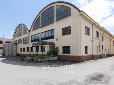 locale commerciale in vendita a Vimodrone